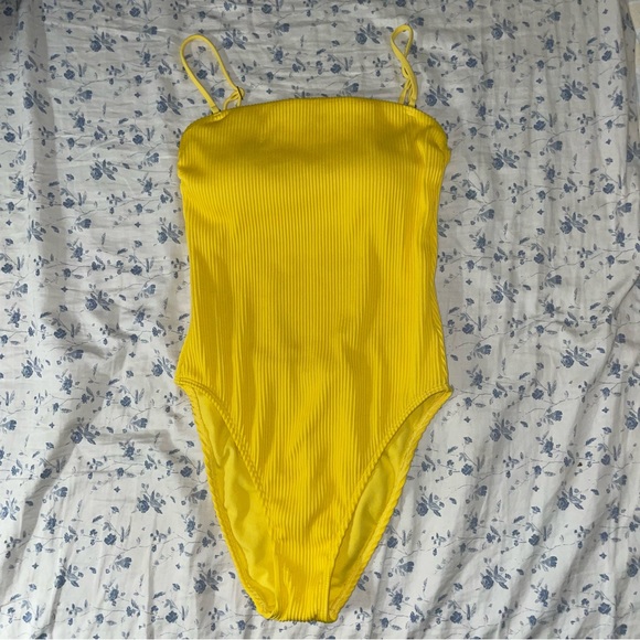 Hollister Other - Open Back One Piece Bathing Suit